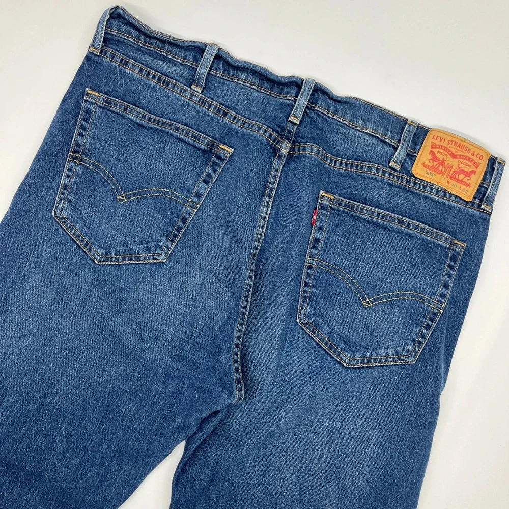 Levi's 505 Regular Fit Jeans Mens 40x32 Medium Wash Blue Straight Leg Denim